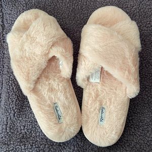 New pink fluffy slippers